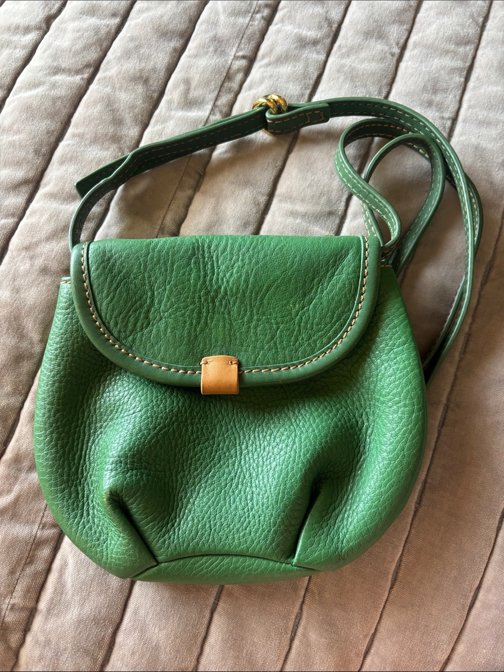 Ugg Green Leather Crossbody Bag - Picture 1 of 5